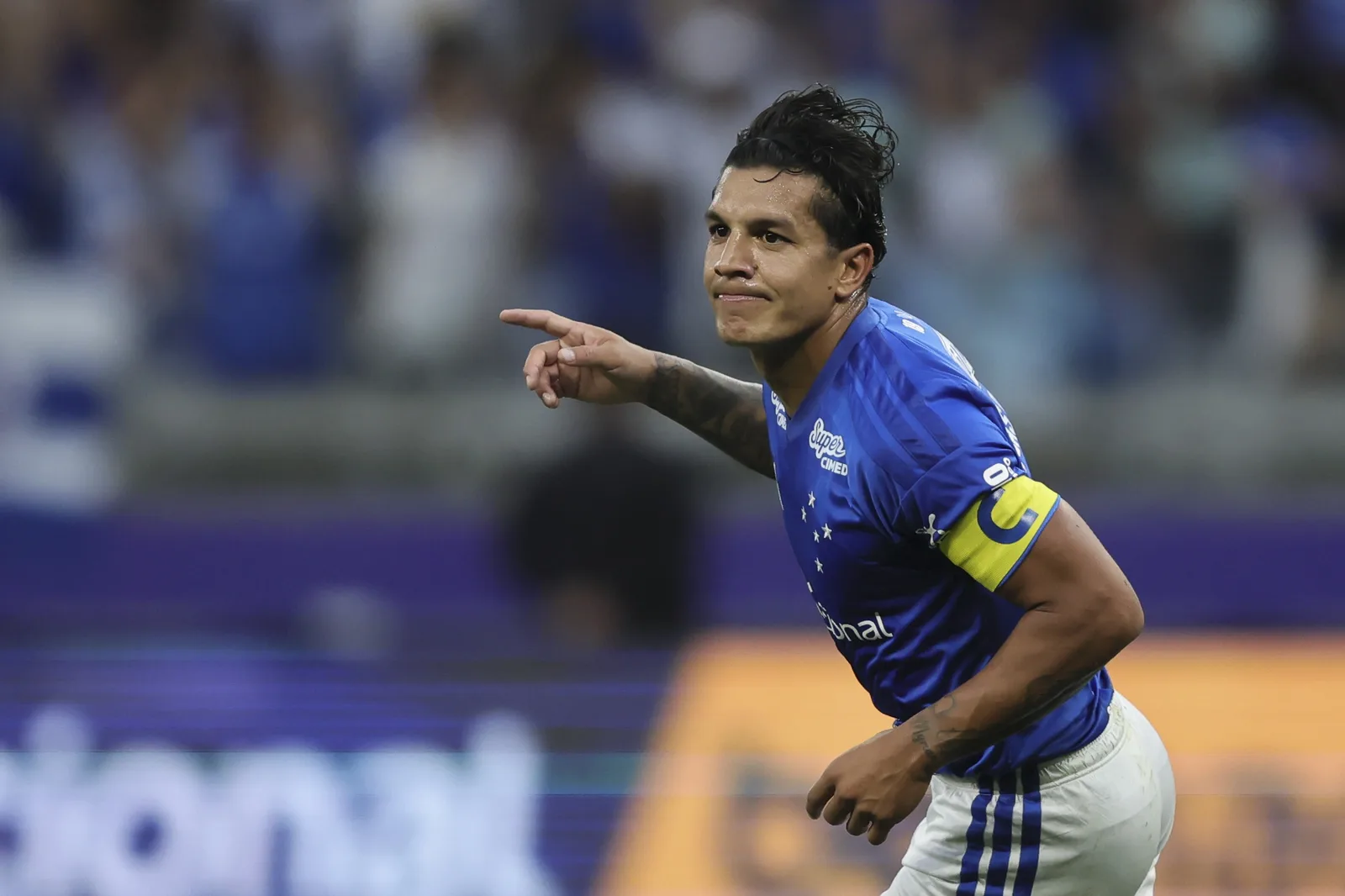 Cruzeiro lidera returno, mas Flamengo se aproxima após 26ª rodada