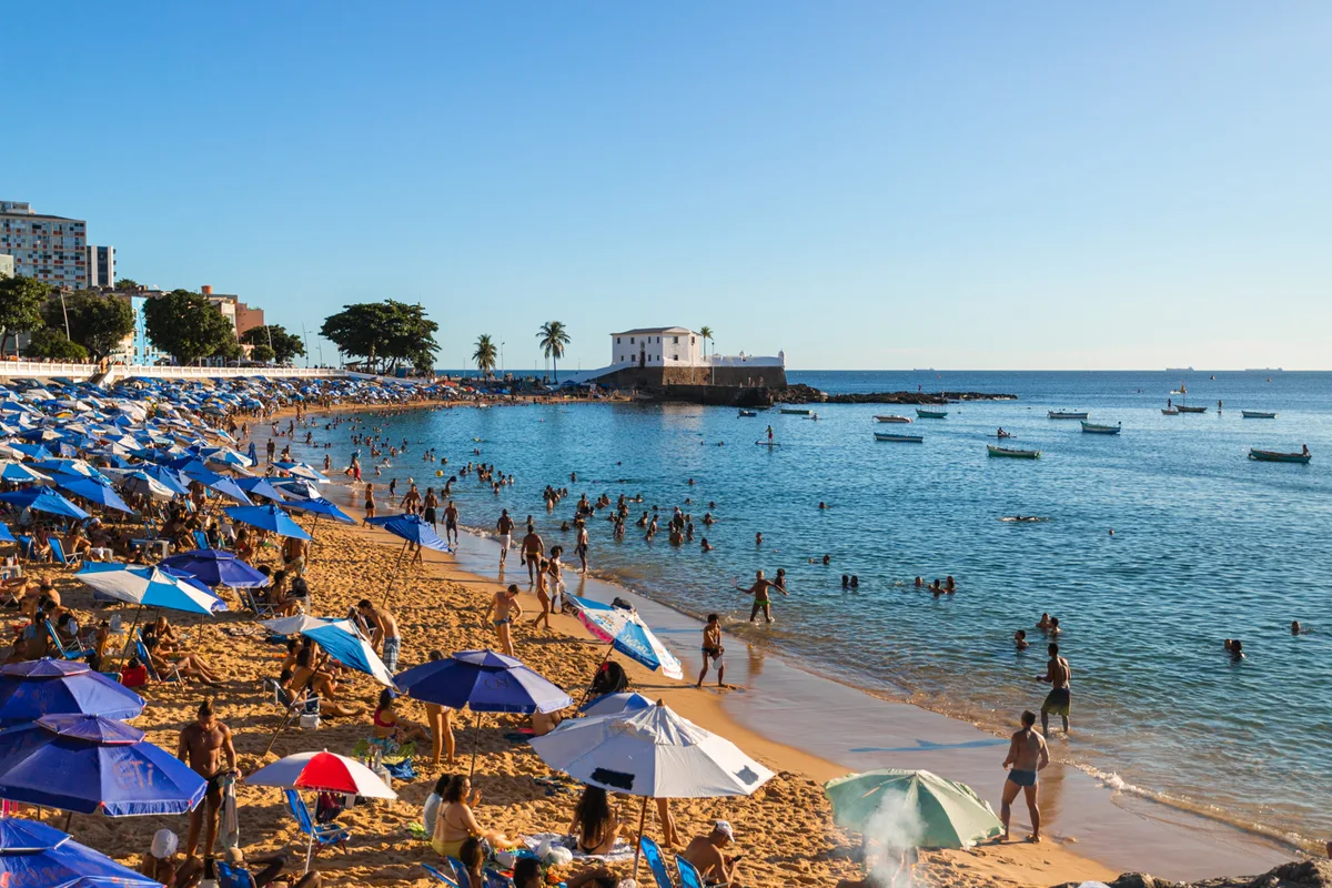 Homem é preso sob suspeita de dopar e estuprar turista em Salvador