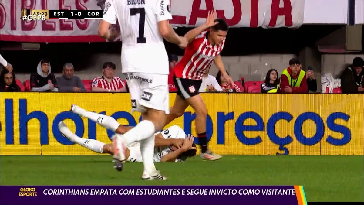 Estudiantes pede suspensão de Memphis por gesto na Libertadores