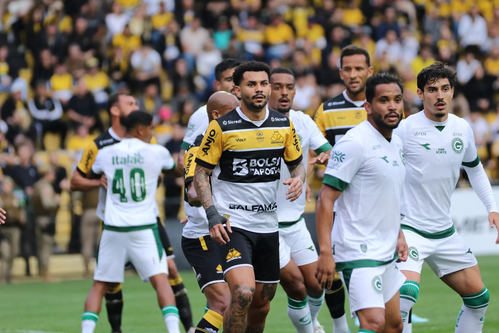 Willean Lepo vira dúvida para o Criciúma diante do Atlético-GO