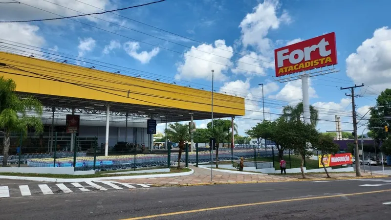 MPT obtém liminar contra filial do Fort Atacadista por jornadas acima de 15 horas