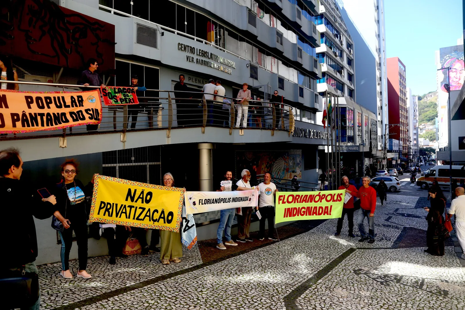 Sob pressão imobiliária: entenda projeto de lei que prevê privatização de 528 espaços públicos de Florianópolis