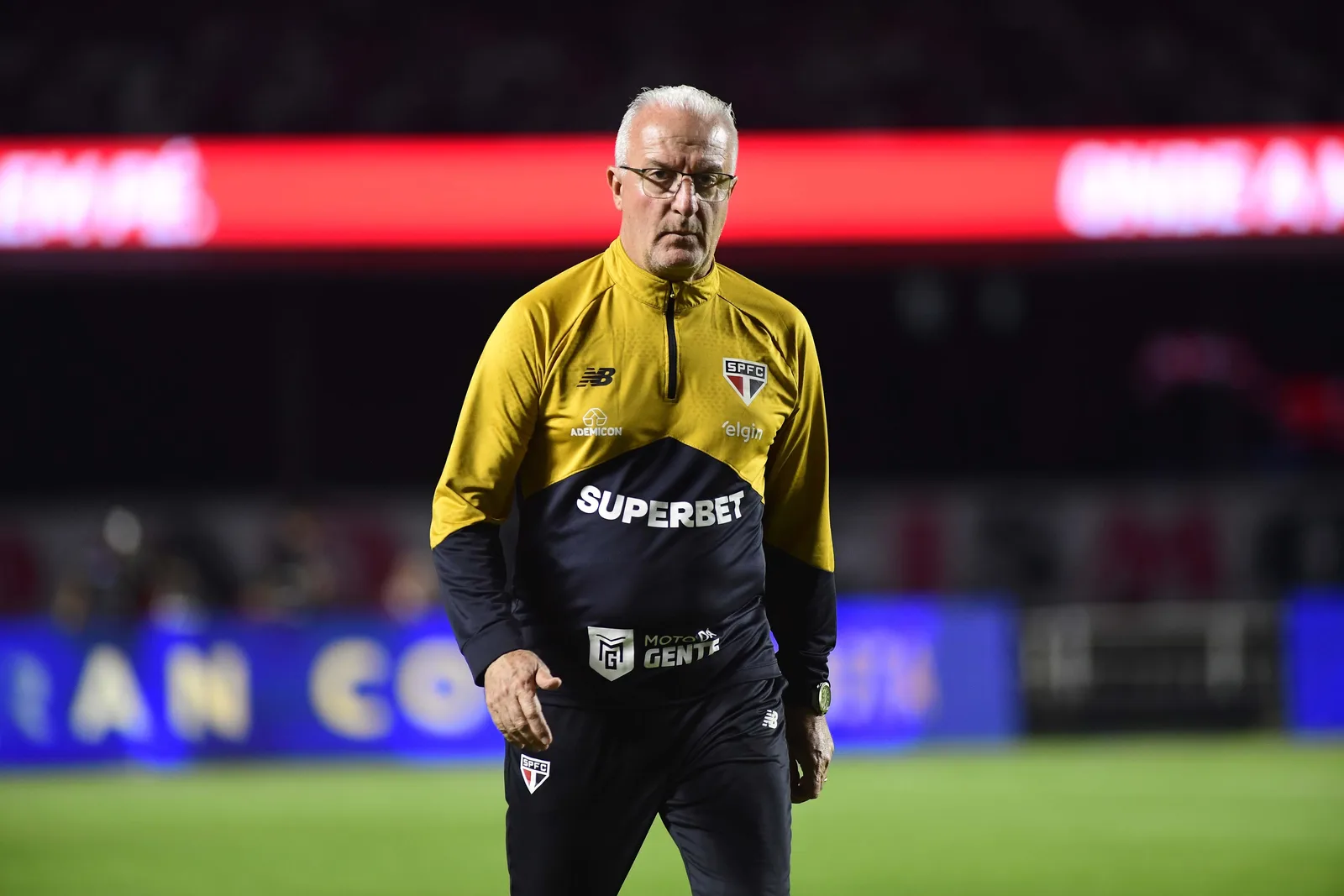 Dorival Júnior encara Palmeiras em novo Choque-Rei pelo São Paulo