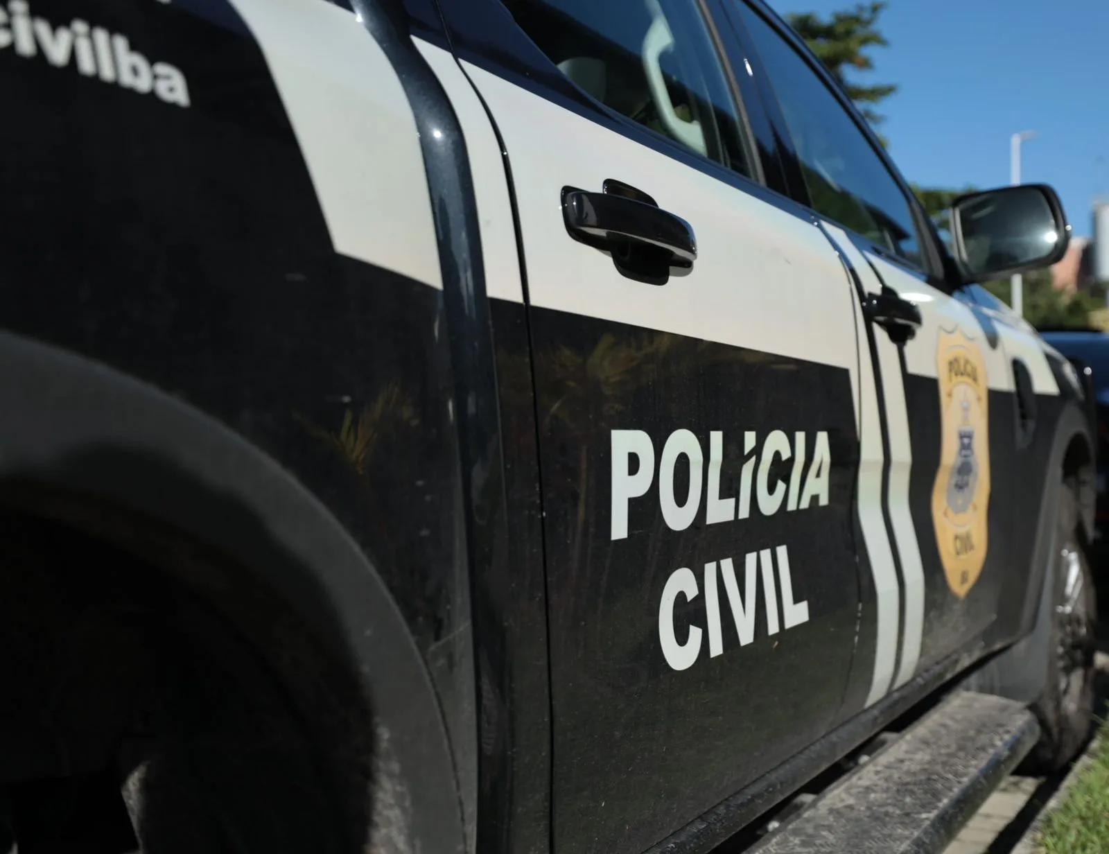 Motociclista fica ferido após colisão com viatura em Ibotirama