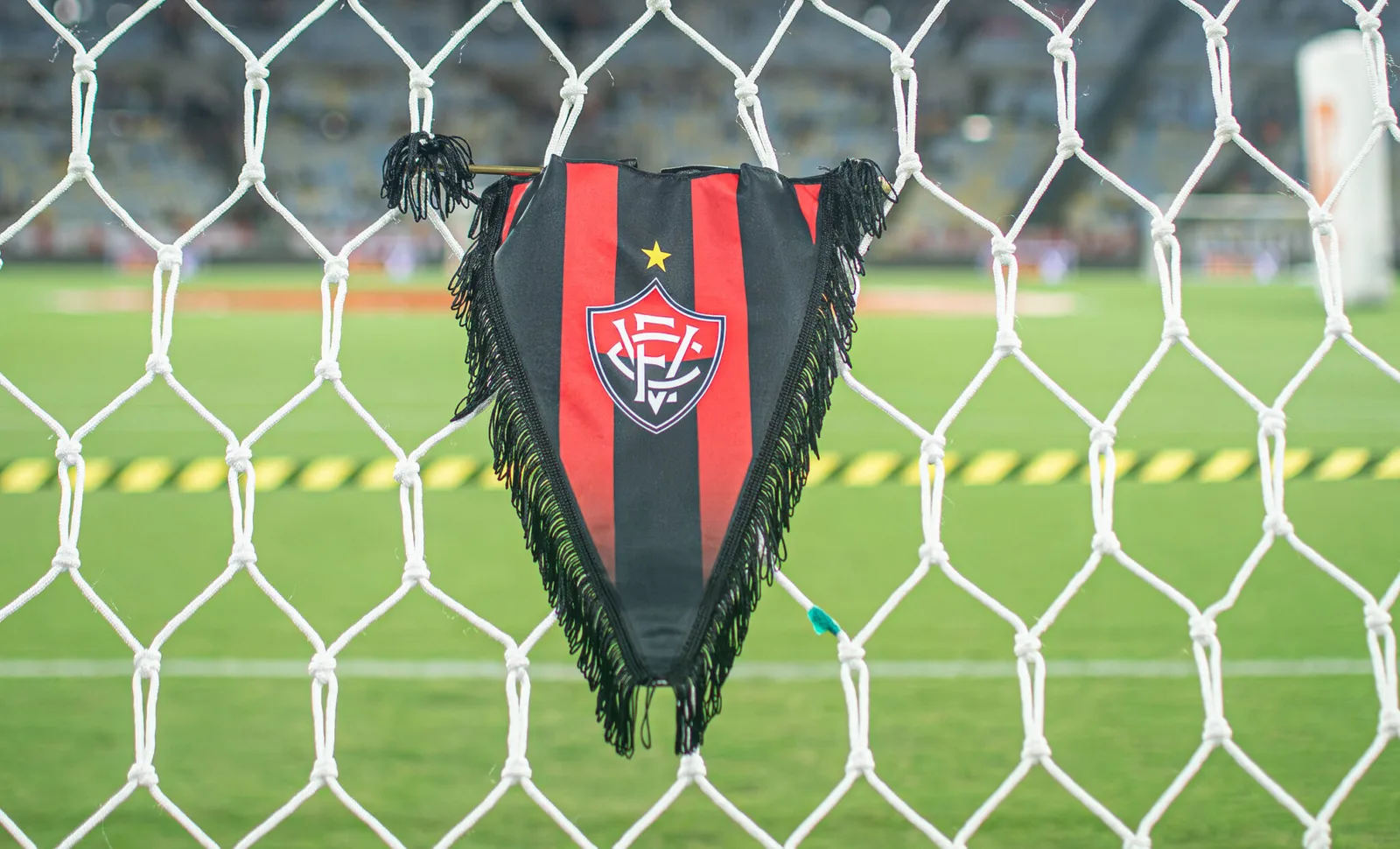 Vitória recebe punição de seis meses por parcelas do Acordo Global