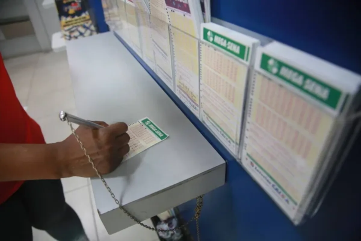 Mega-Sena tem prêmio de R$ 32 milhões e destaca dezenas mais atrasadas