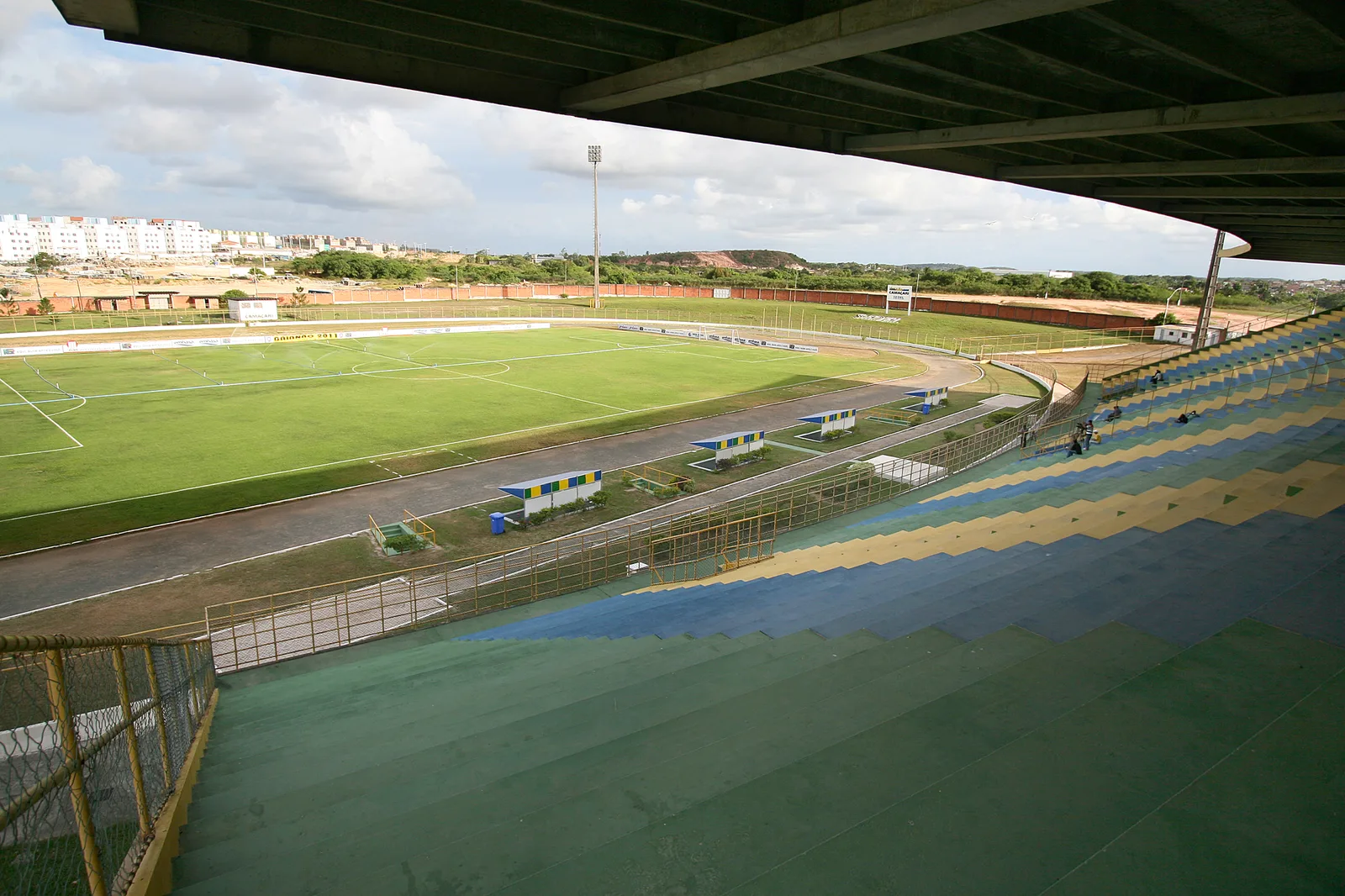 Estádio de Camaçari receberá R$ 12 milhões para reformas estruturais
