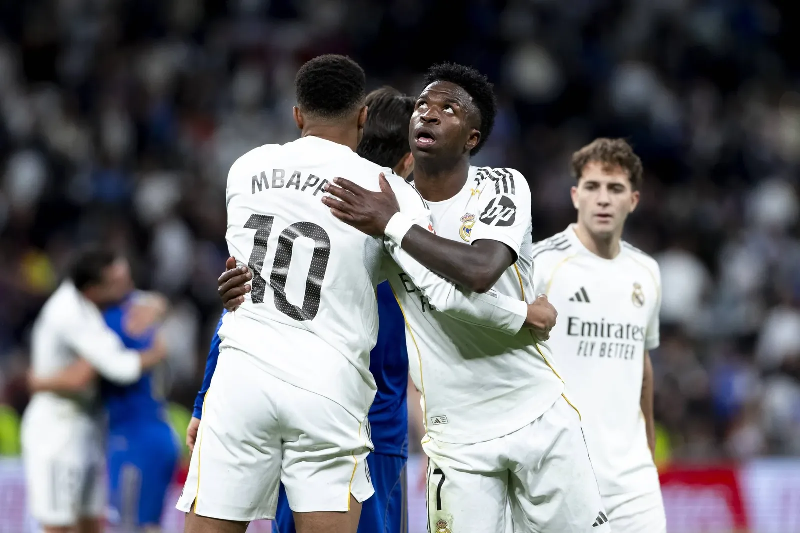 Mbappé rebate cobrança defensiva antes da estreia do Real Madrid na Champions