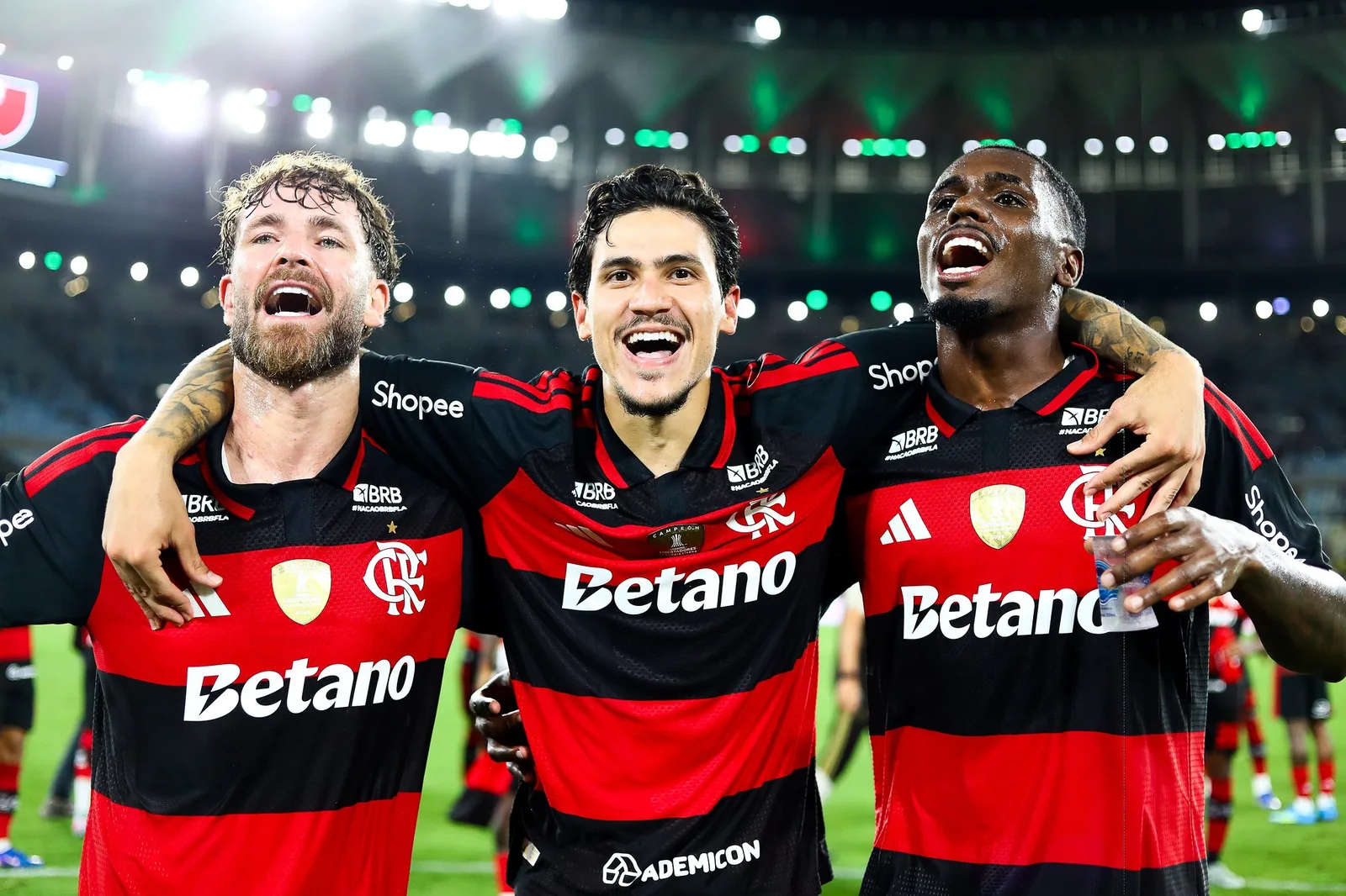 Flamengo prepara novas negociações com Pedro e Léo Pereira após acordo com Pulgar