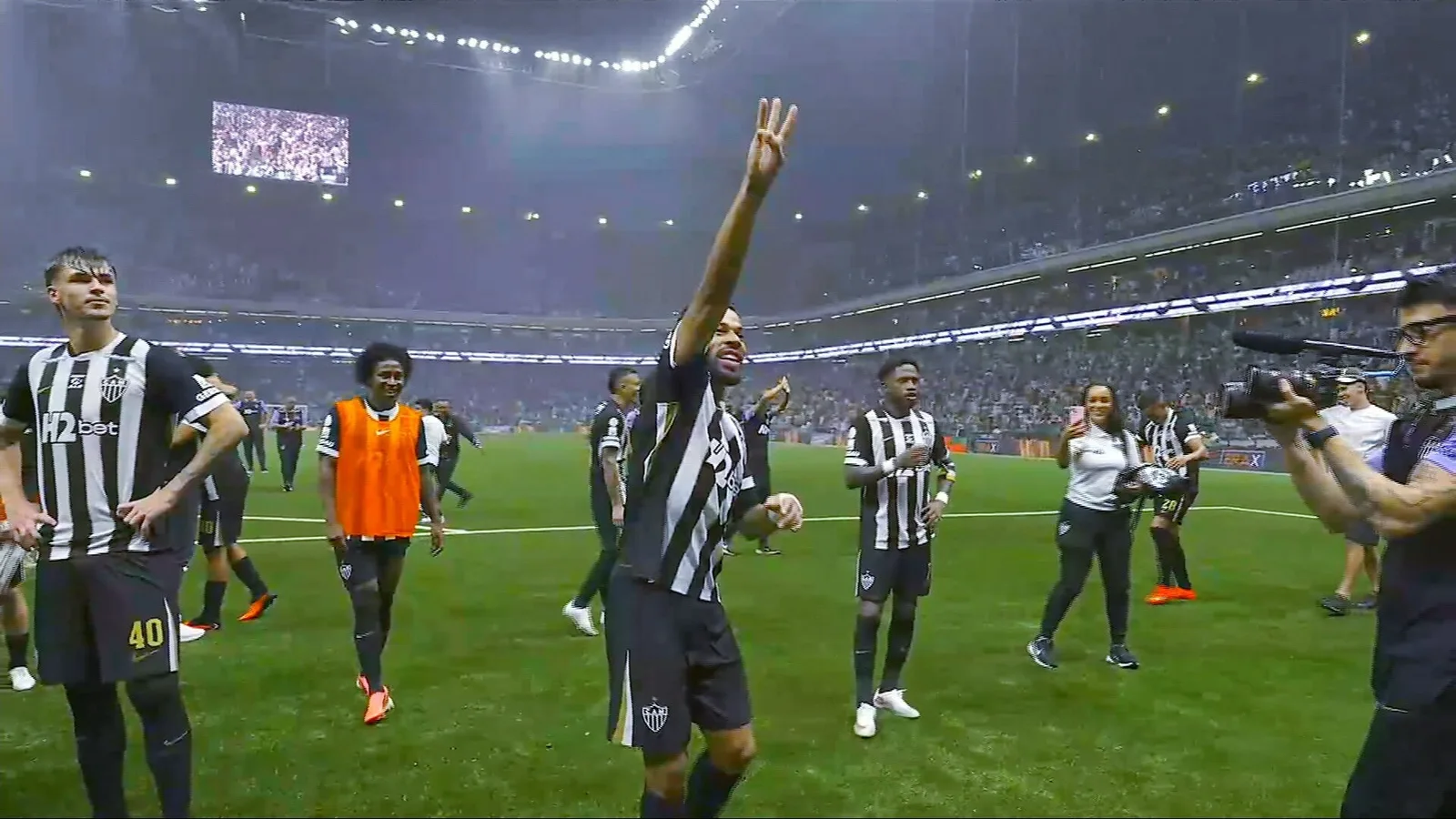 Renan Lodi relata ansiedade antes de acertar com o Atlético-MG