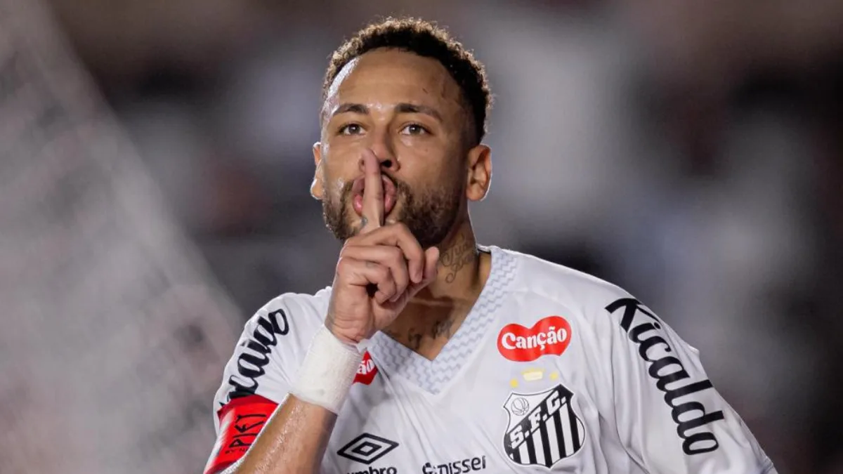Neymar confronta jornalista antes de jogo do Santos na Vila Belmiro