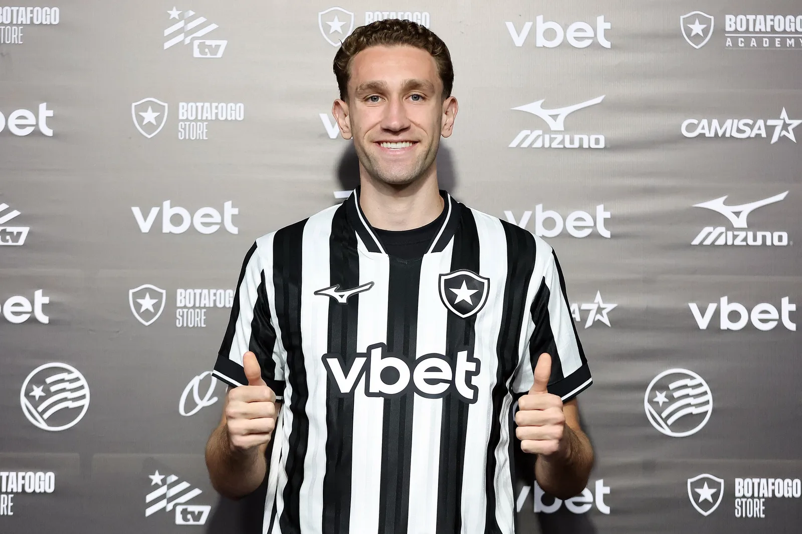 Arthur Chaves prioriza o Botafogo e destaca agressividade na marcação