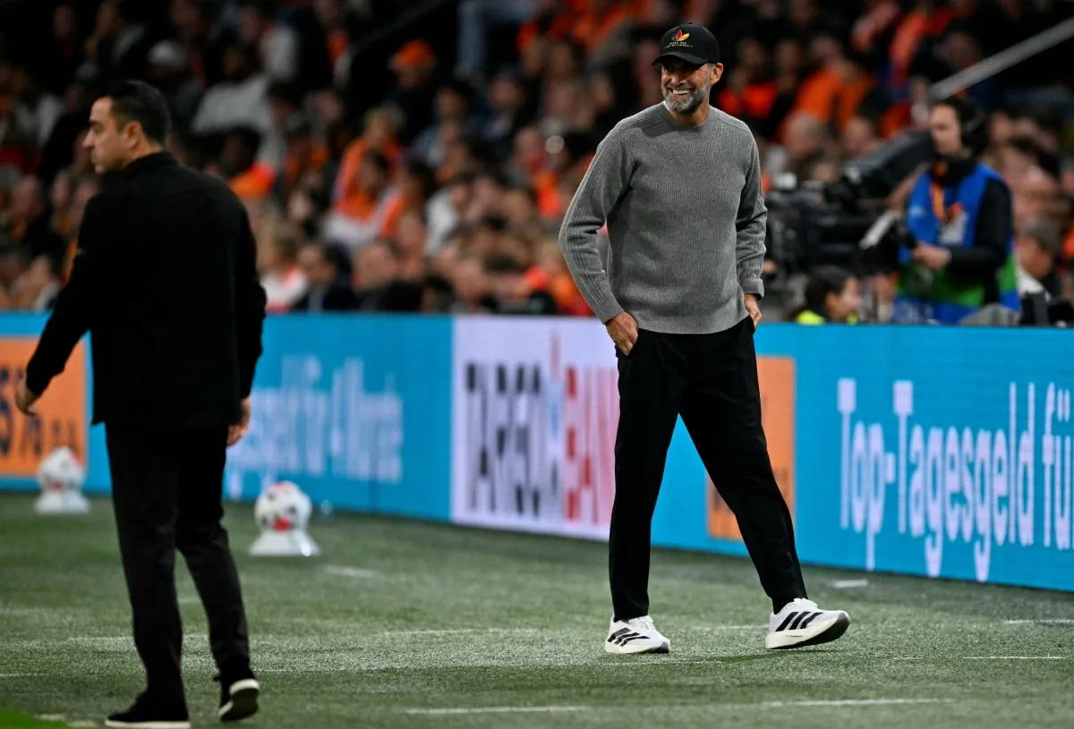 Xavi e Klopp estreiam com empate; Zidane vence no comando da França