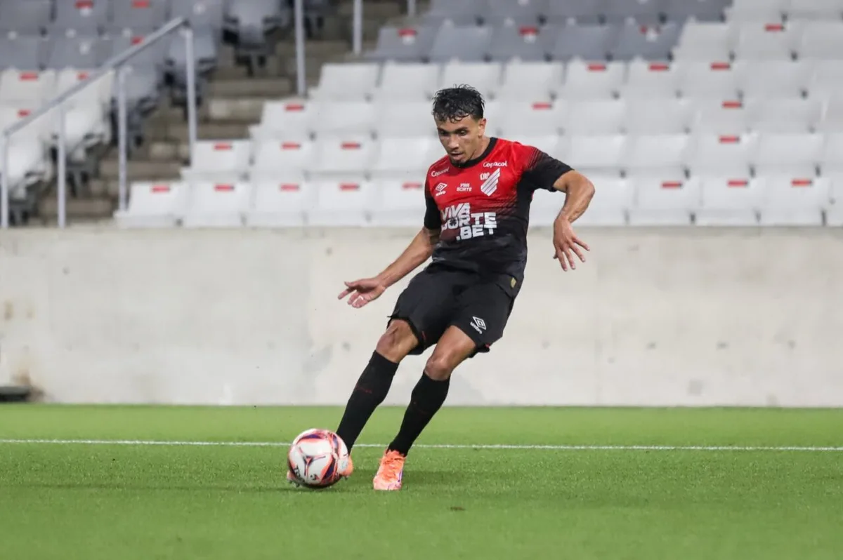 Athletico leva seis atletas do elenco principal para a Copa Paraná