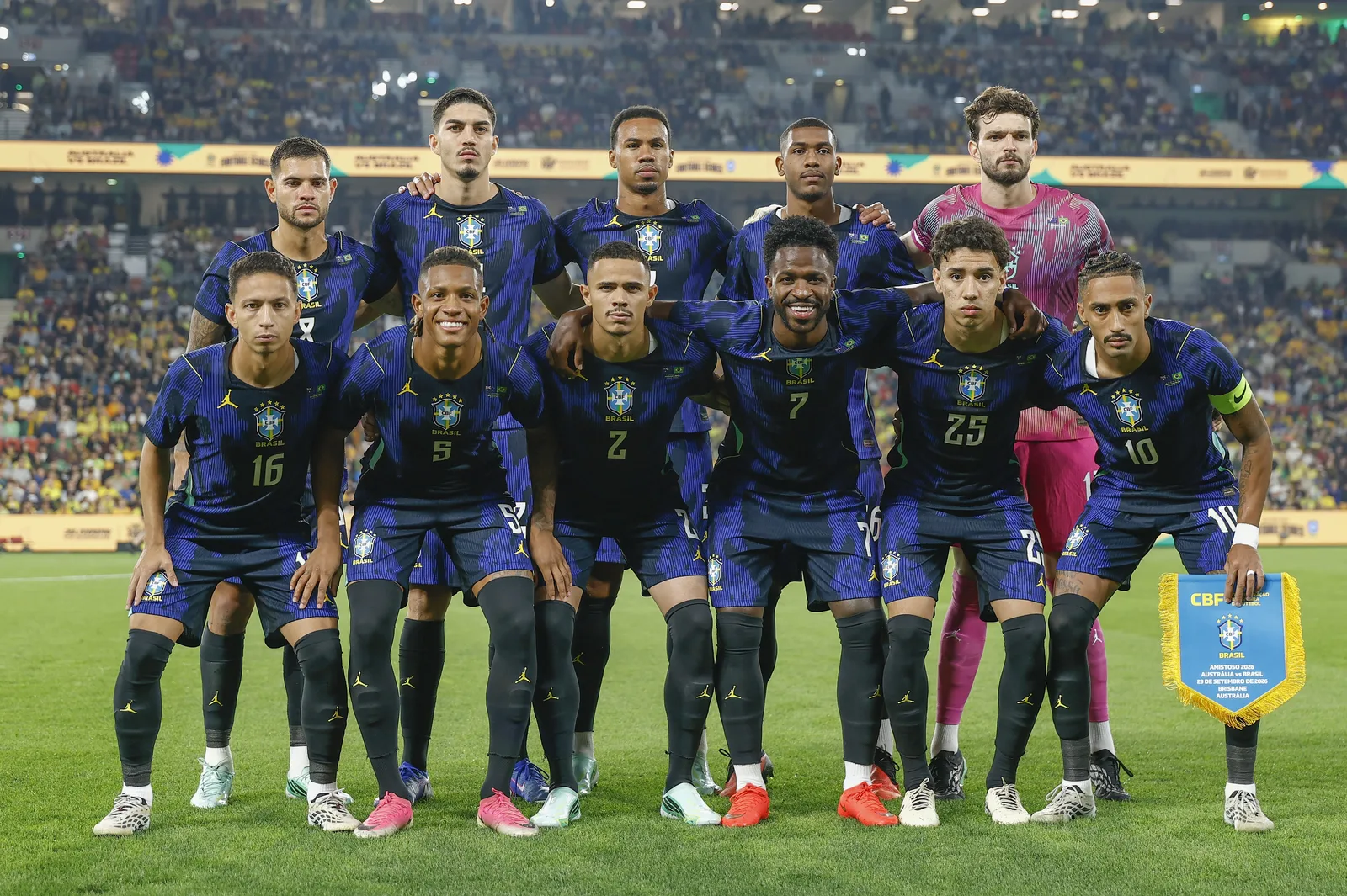 Vanderson marca na estreia, enquanto Brasil tem avaliações distintas contra a Austrália