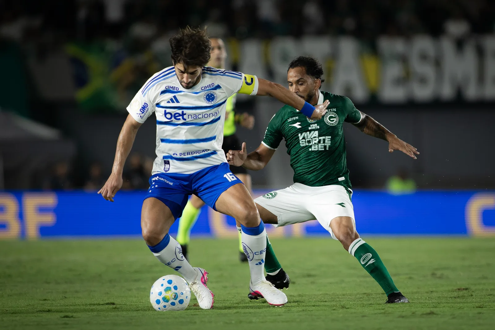 Artur Jorge aponta dinâmica do Cruzeiro como motivo para menor uso de Lucas Silva