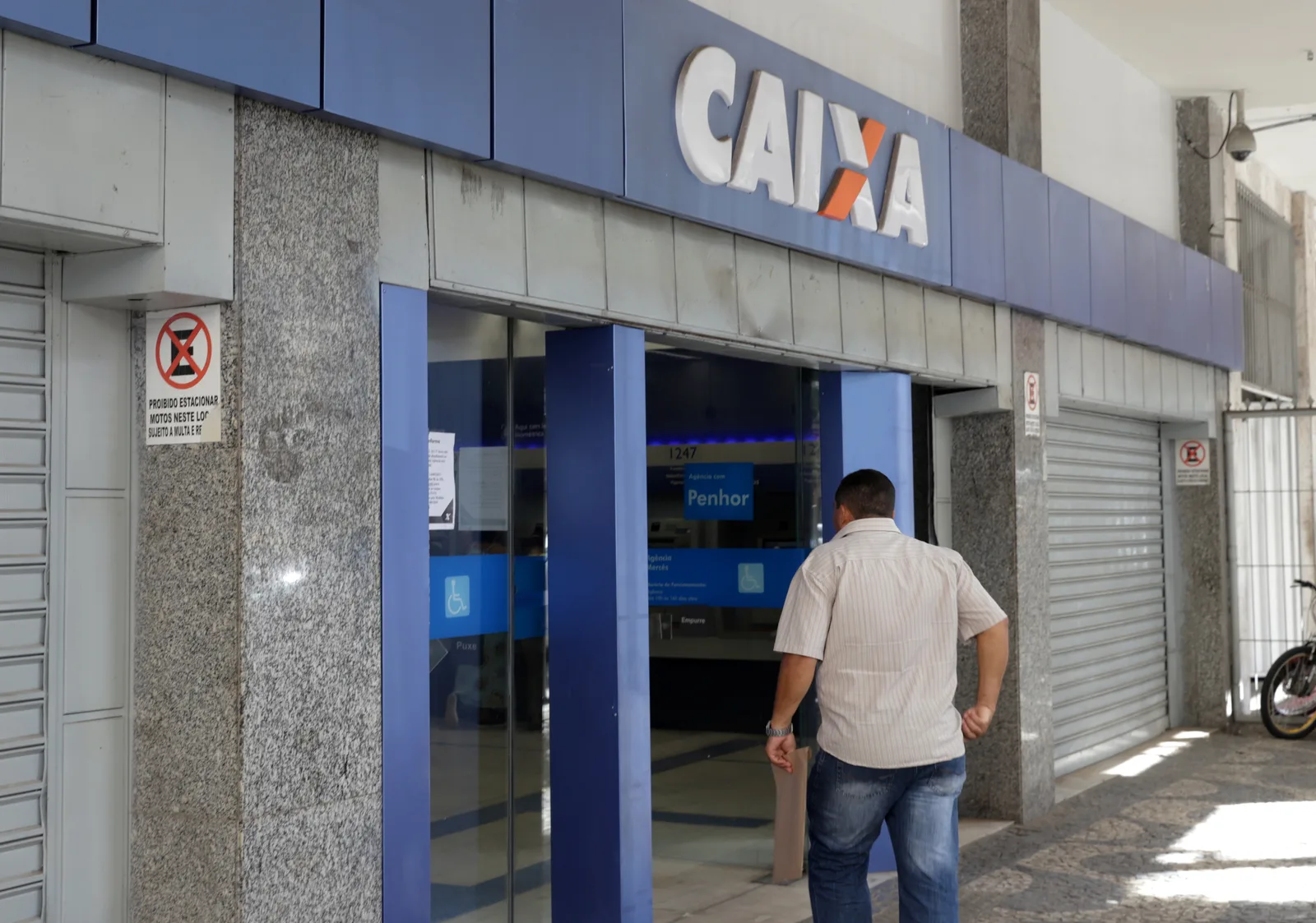 Funcionários da Caixa votam nesta segunda sobre proposta que pode encerrar greve