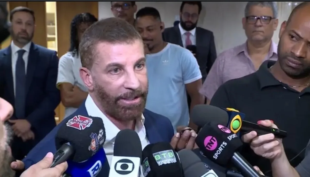 Vasco quer levar clássico com Flamengo para São Januário no Brasileirão