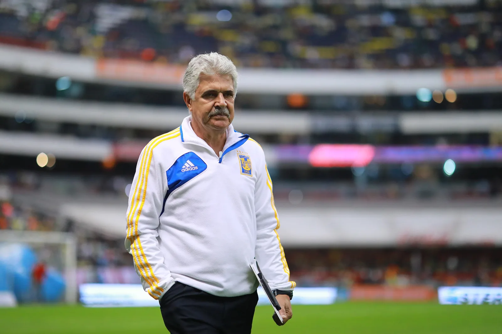Tuca Ferretti critica Ancelotti e reprova permanência na Seleção até 2030