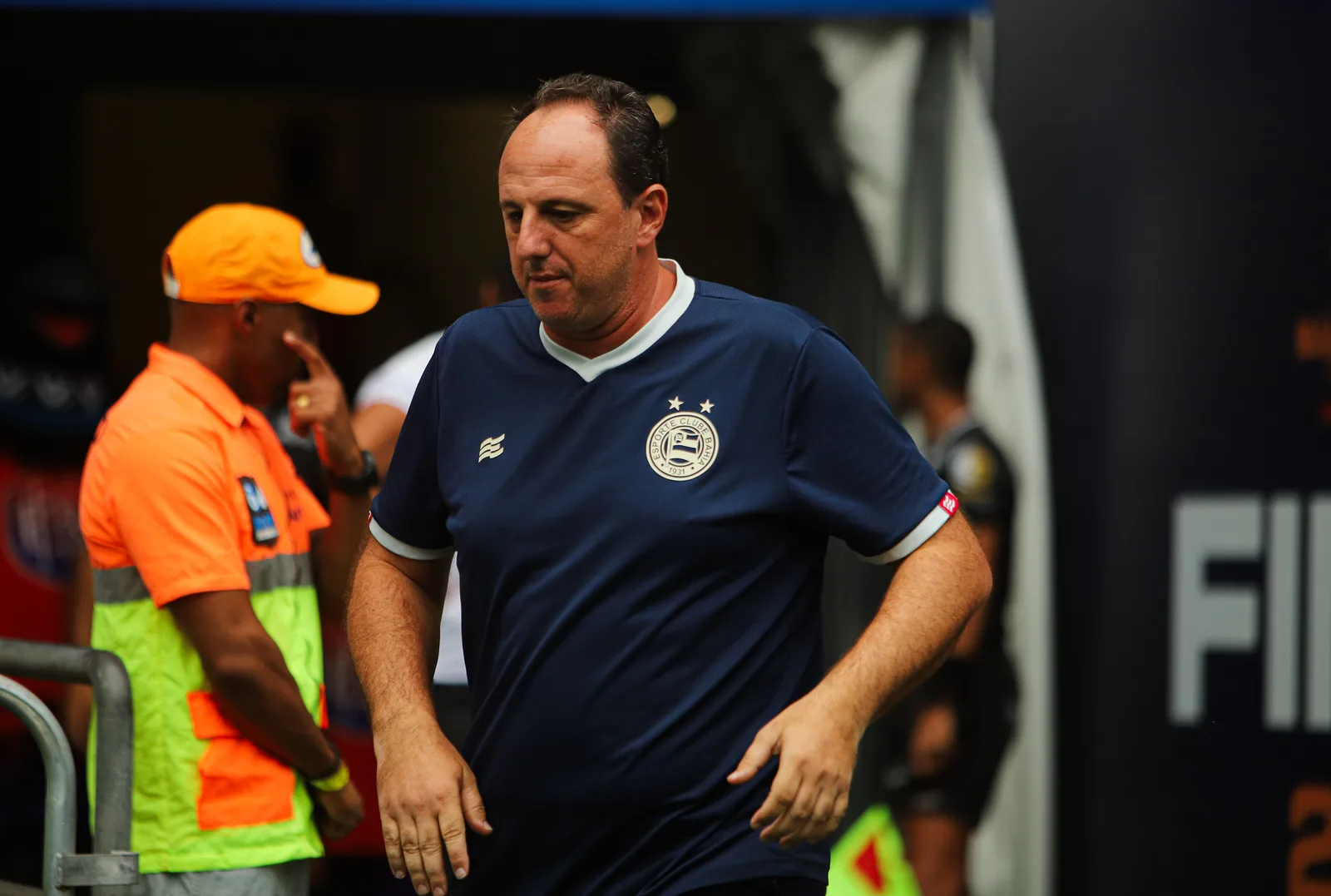 Bahia perde Michel Araújo e relaciona volante da base contra o Remo