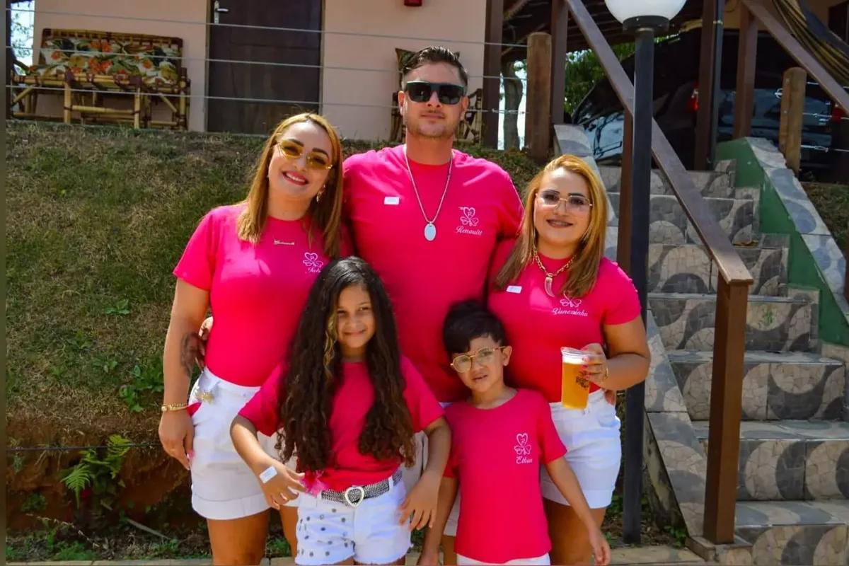 Trisal de Goiânia vive junto há 15 anos e participa de encontro nacional