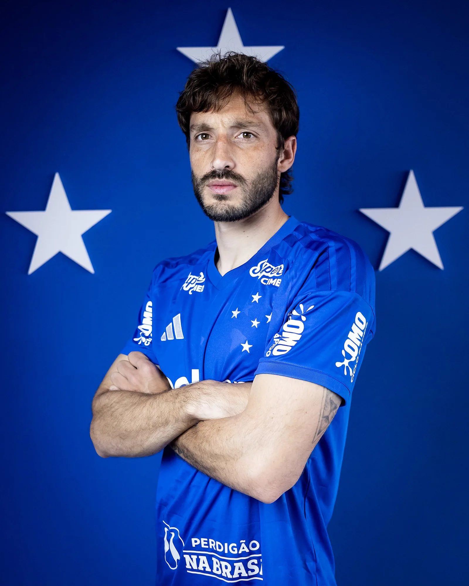 Cruzeiro treina sem Lucas Romero, enquanto Matías Viña participa de atividade