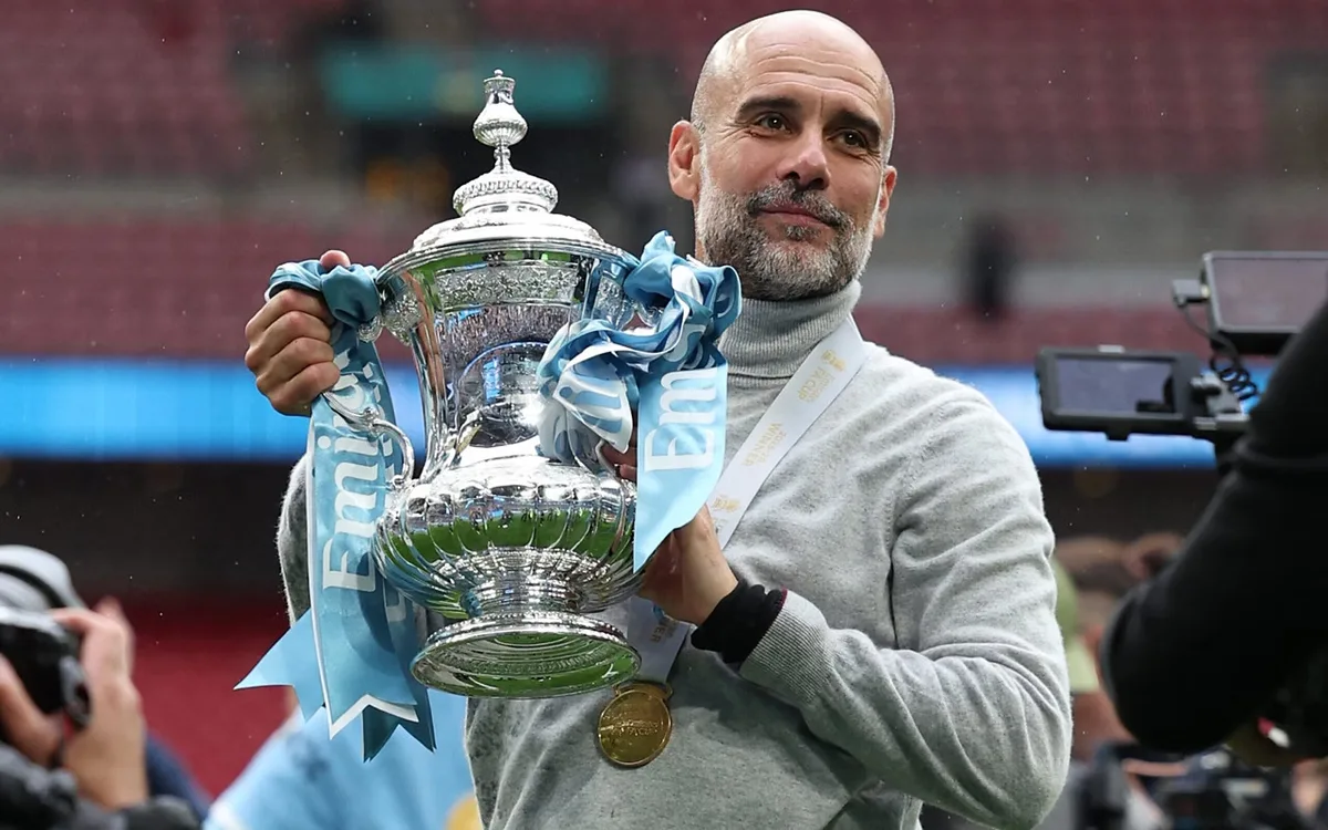 Guardiola manifesta apoio ao Manchester City após condenação na Premier League