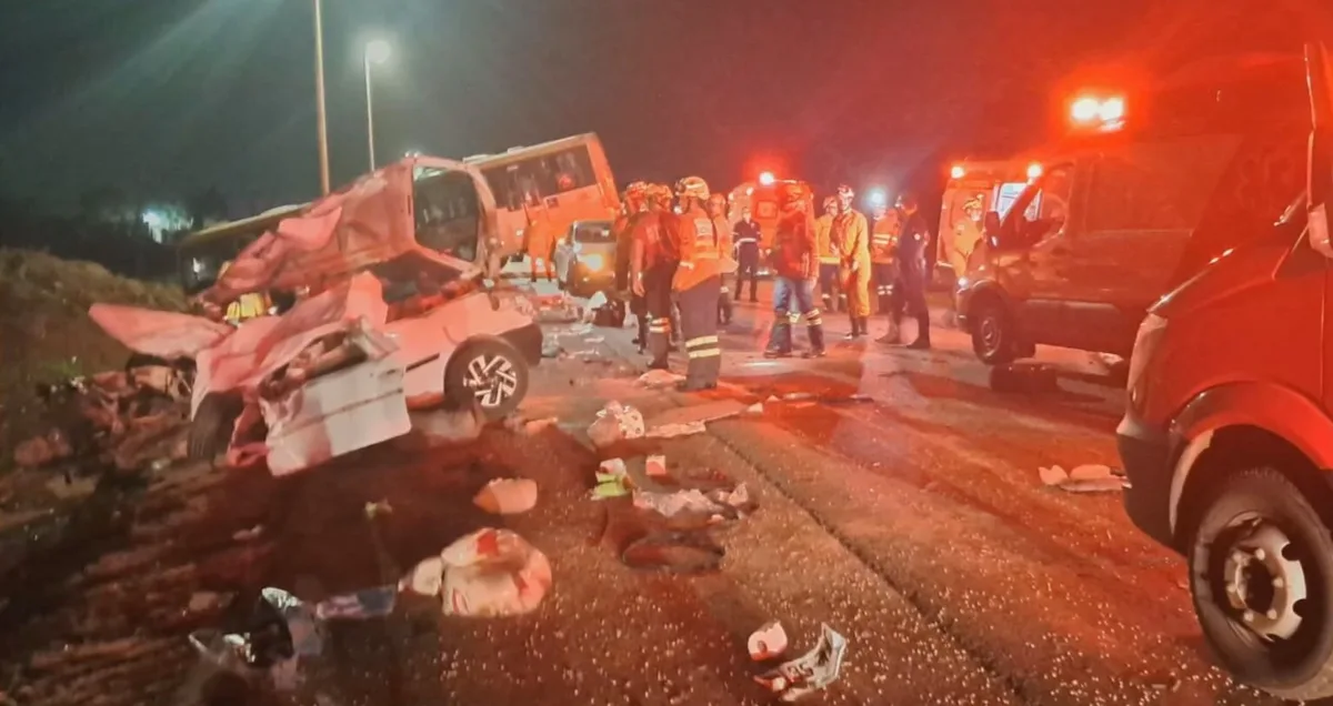 Colisão na BR-080 mata criança e adulto em Brazlândia, no DF
