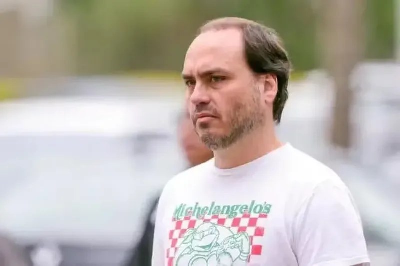 Carlos Bolsonaro evita sabatinas por não conhecer Santa Catarina ou por não ter propostas?