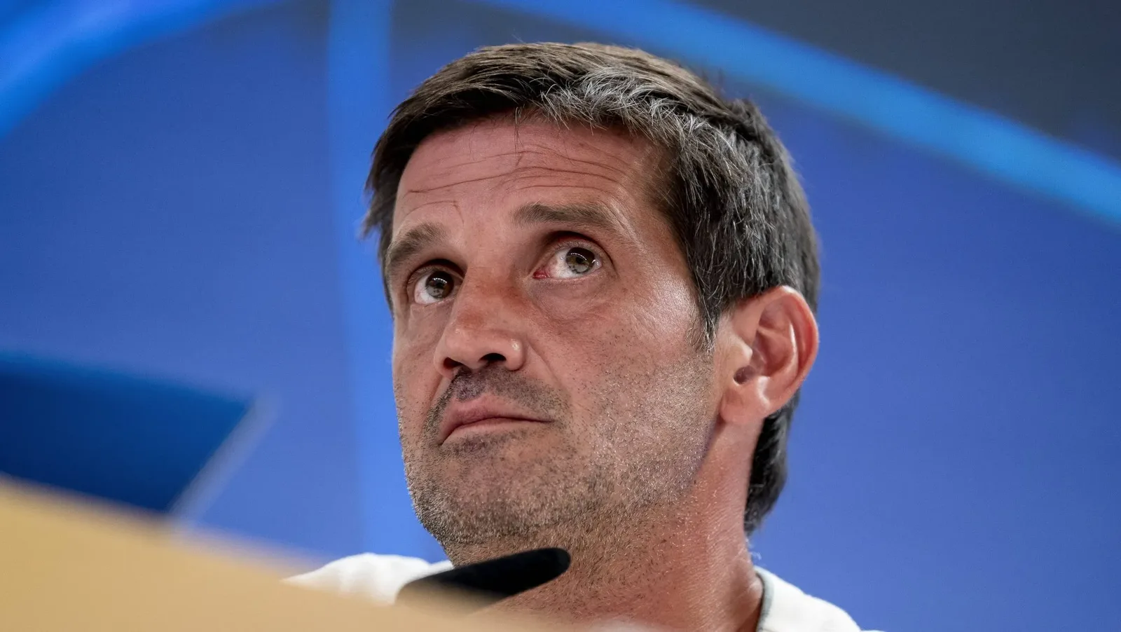 Chivu reencontra Mourinho antes de Real Madrid x Inter pela Champions