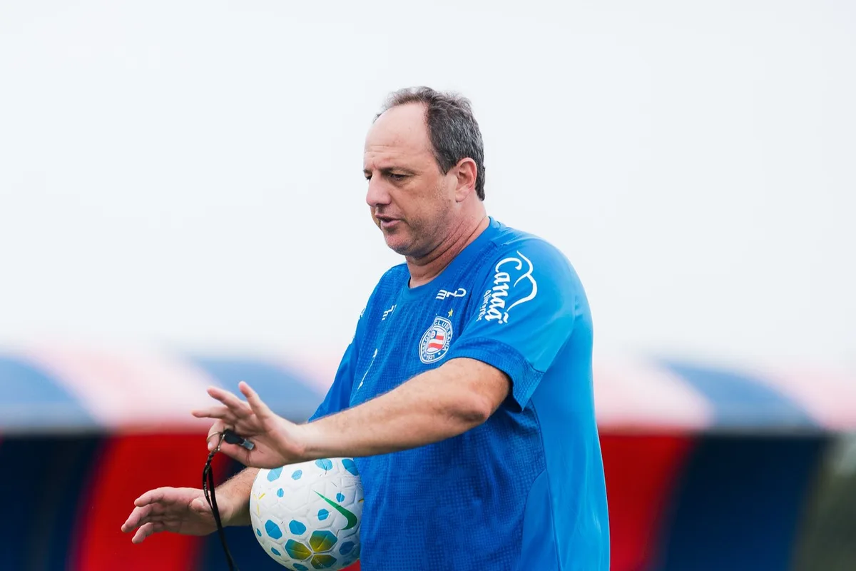 Everaldo tem leve vantagem sobre Juba nos pênaltis pelo Bahia