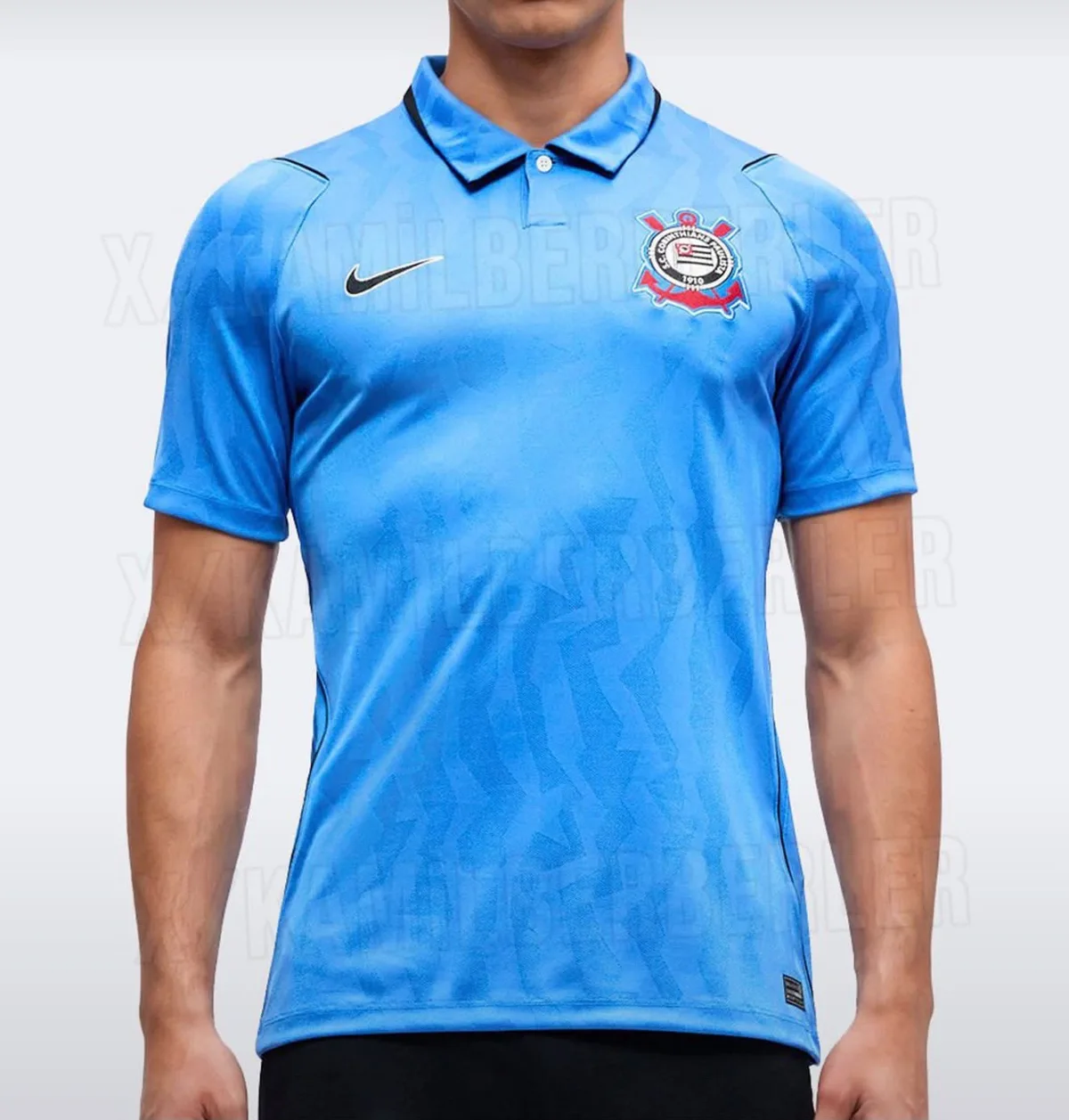 Corinthians planeja lançar camisa azul contra o Fluminense