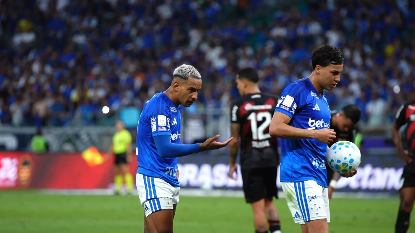 Kaio Jorge diz que conversa resolveu atrito com Matheus Pereira no Cruzeiro