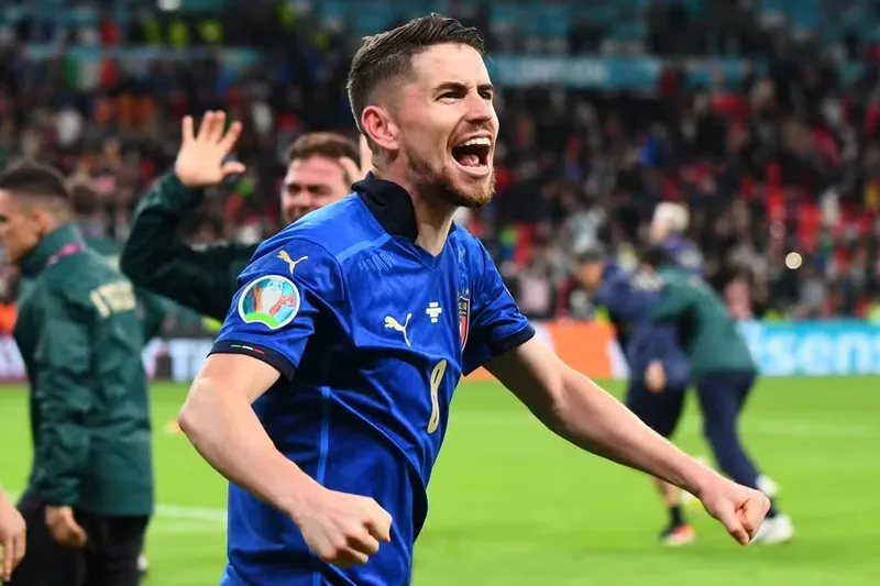 Jorginho entra na pré-lista da Itália para a próxima Data Fifa