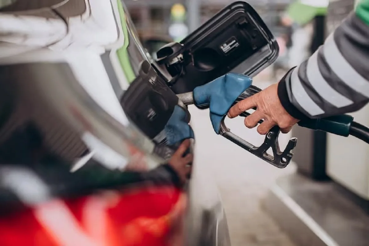 Gasolina e diesel sobem na Bahia após reajuste da Acelen