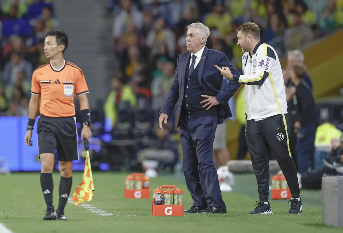 Ancelotti cobra maior produção de jovens no meio-campo do Brasil