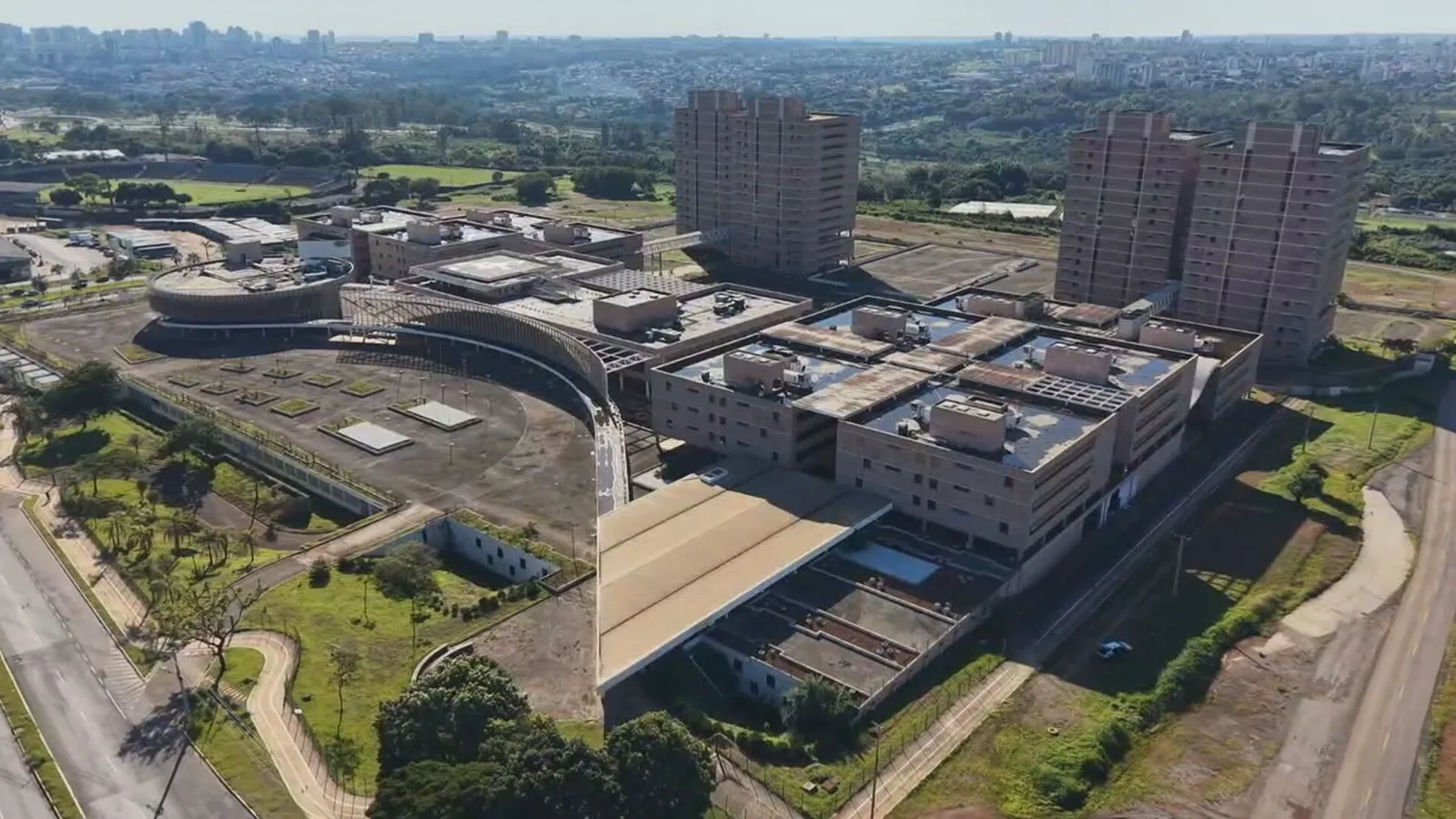 Centro Administrativo do DF inicia ocupação com transferência de servidores em Taguatinga