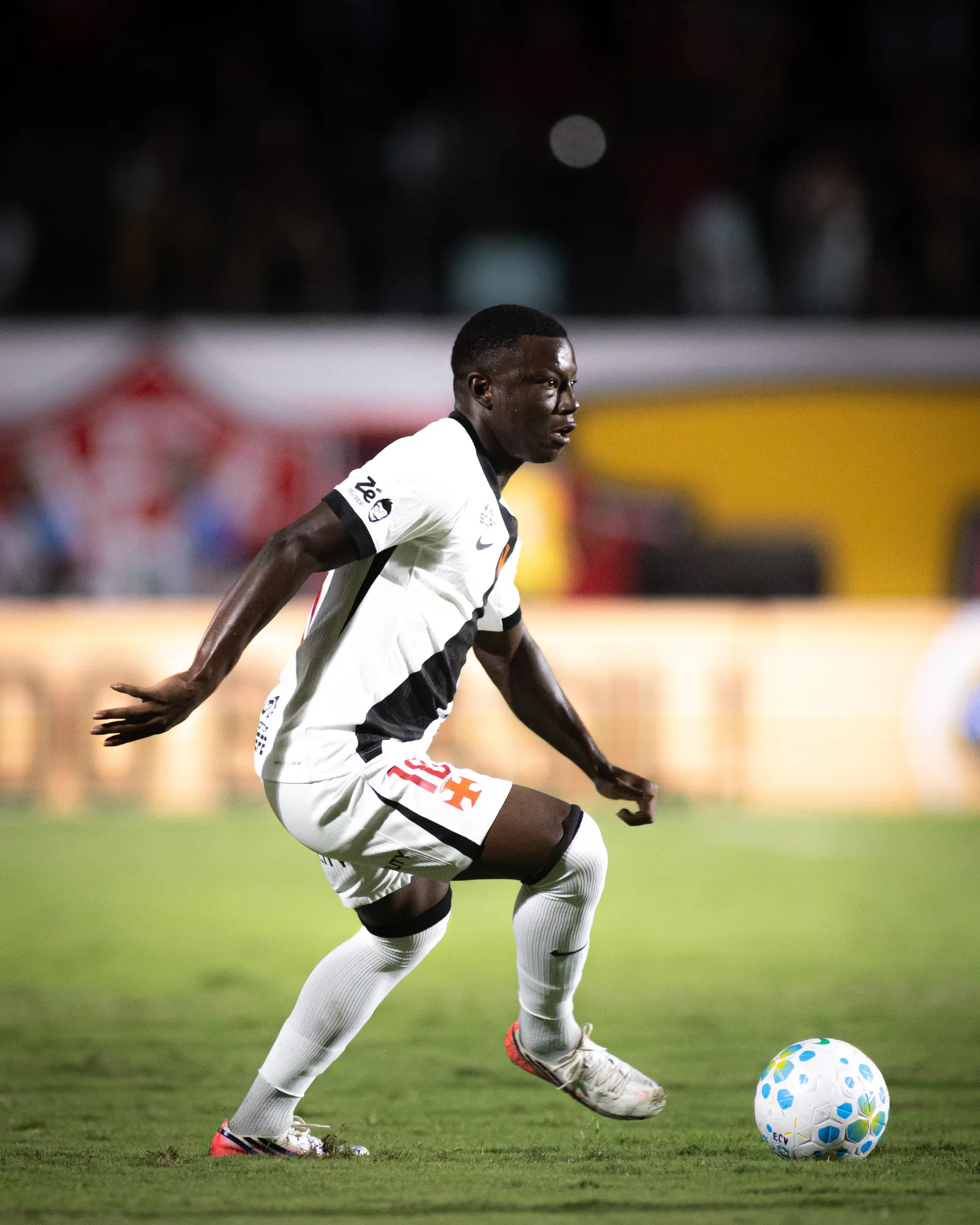 Marino Hinestroza pode começar como titular do Vasco contra o Santa Fe